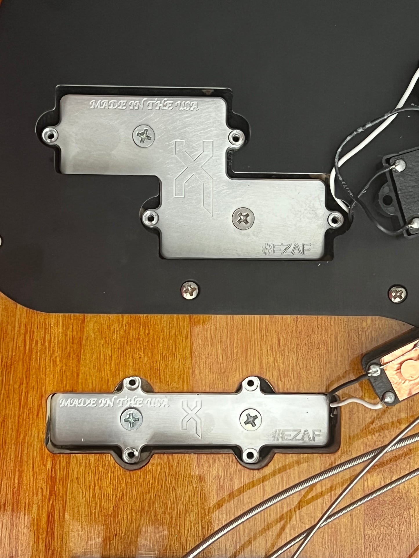 *NEW* Adjustable Bass Guitar Pickup Risers