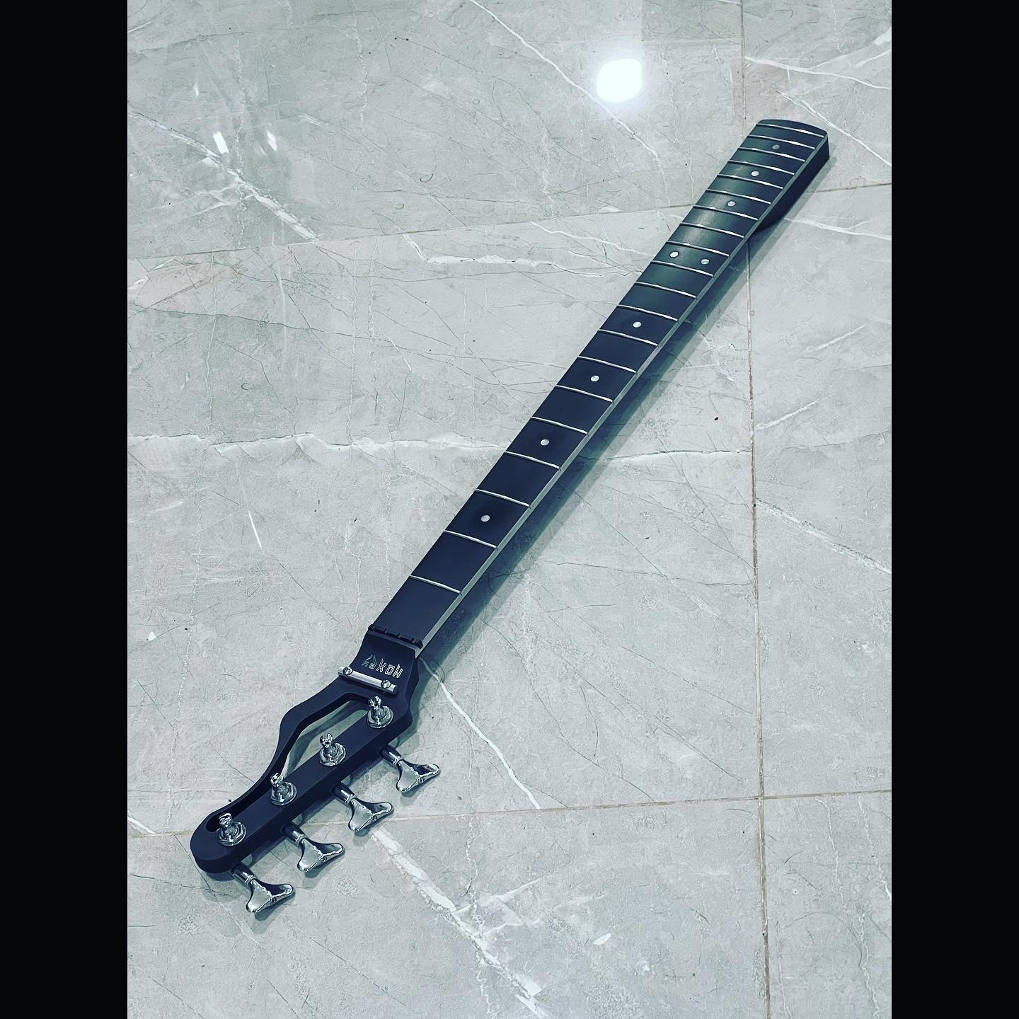 Aluminum Fender Style Replacement Bass Neck w/ 9.5" Fretboard Radius
